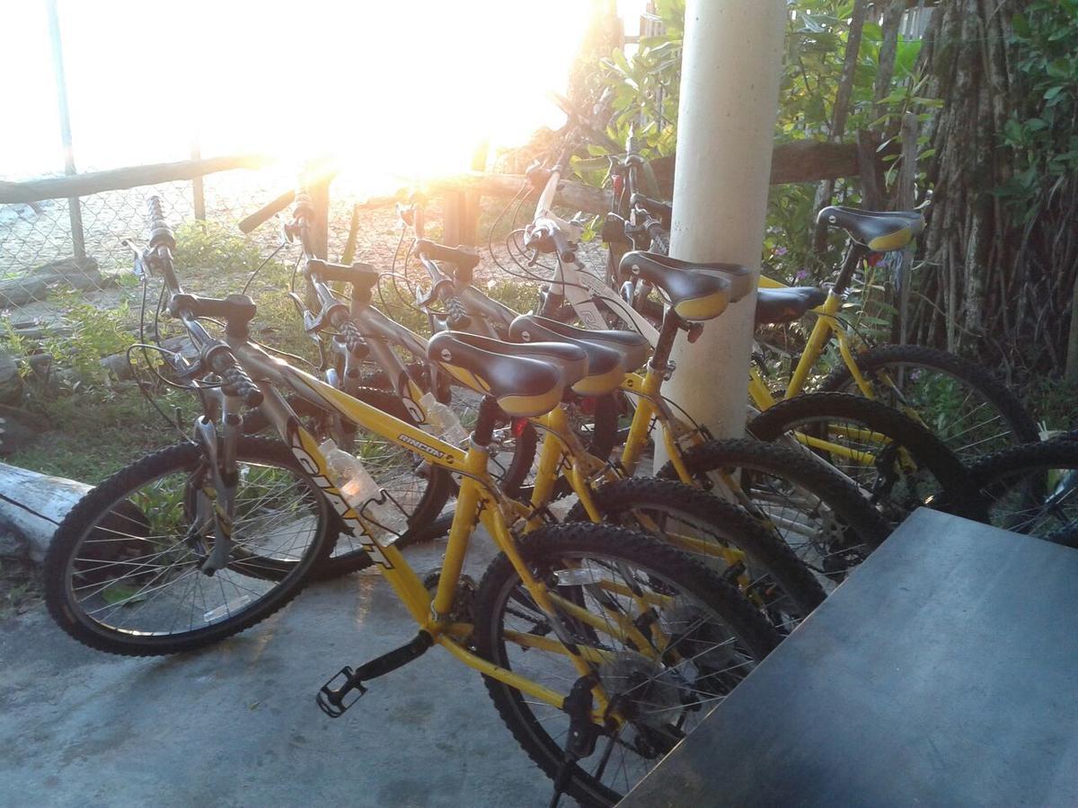 Pandan Beach Homestay Kampong Pandan Esterno foto