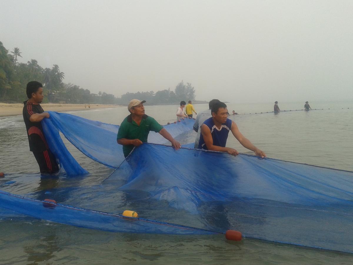 Pandan Beach Homestay Kampong Pandan Esterno foto